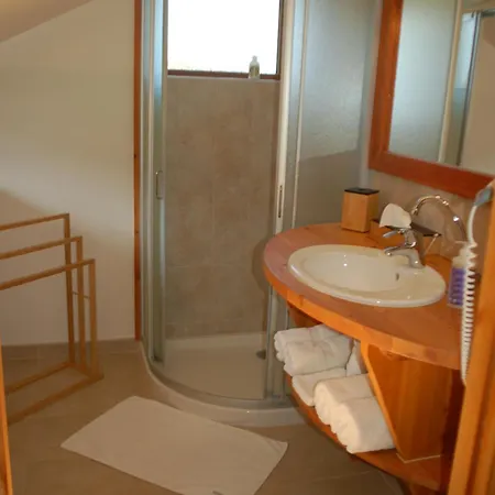 D'hotes Vallee De L'ubaye Bed & Breakfast Le Lautaret